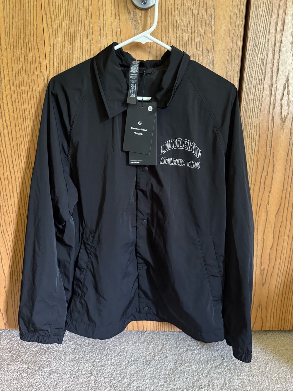 Lululemon Coaches Jacket *Graphic
Black - Men’s